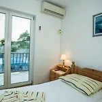 Pusic Apartman