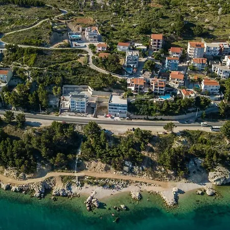 Apartment Pusic