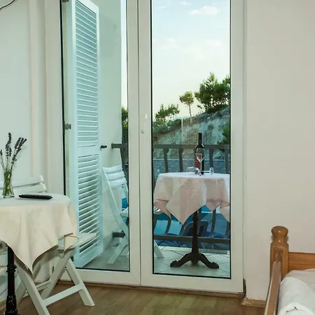 Apartment Pusic