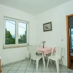 Pusic Apartamento Omiš