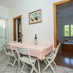 Pusic Apartamento