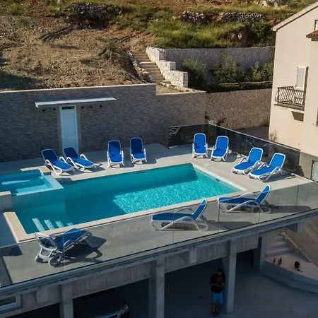 Appartement Pusic *