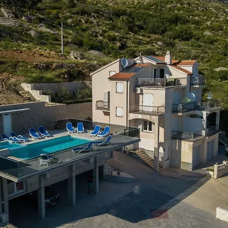 Pusic * Omiš