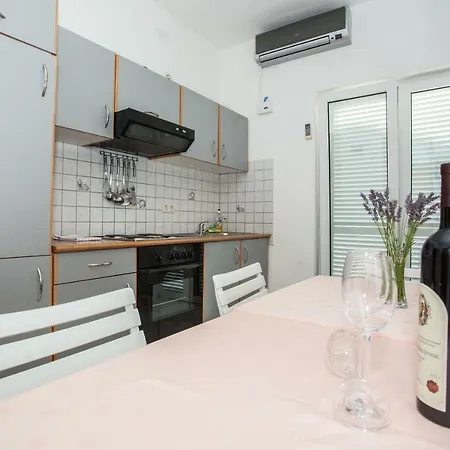 Appartement Pusic Omiš